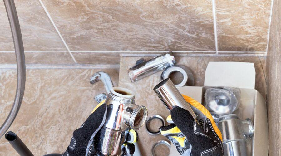 Professional gutter cleaning in Snowshoe, WV